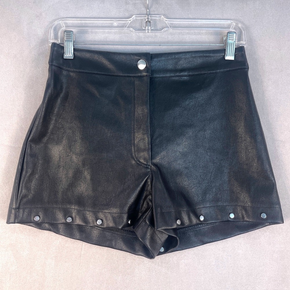 Sincerely Jules Womens Black Faux Leather Studded Hem High Waist Shorts Small